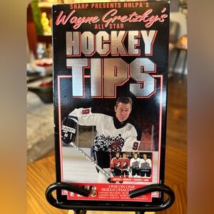 WAYNE GRETZKY HOCKEY TIPS - VHS 1994, 50 Minutes